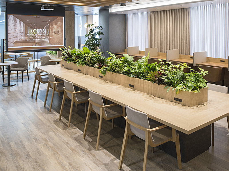 プラスアワーズ八重洲