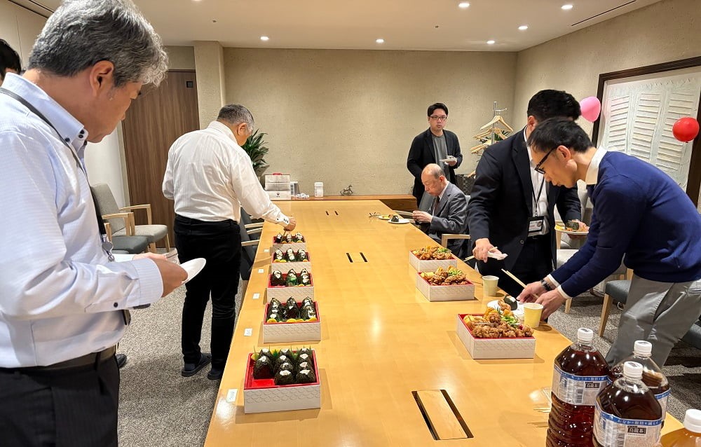 エキスパートオフィス新橋交流会の様子